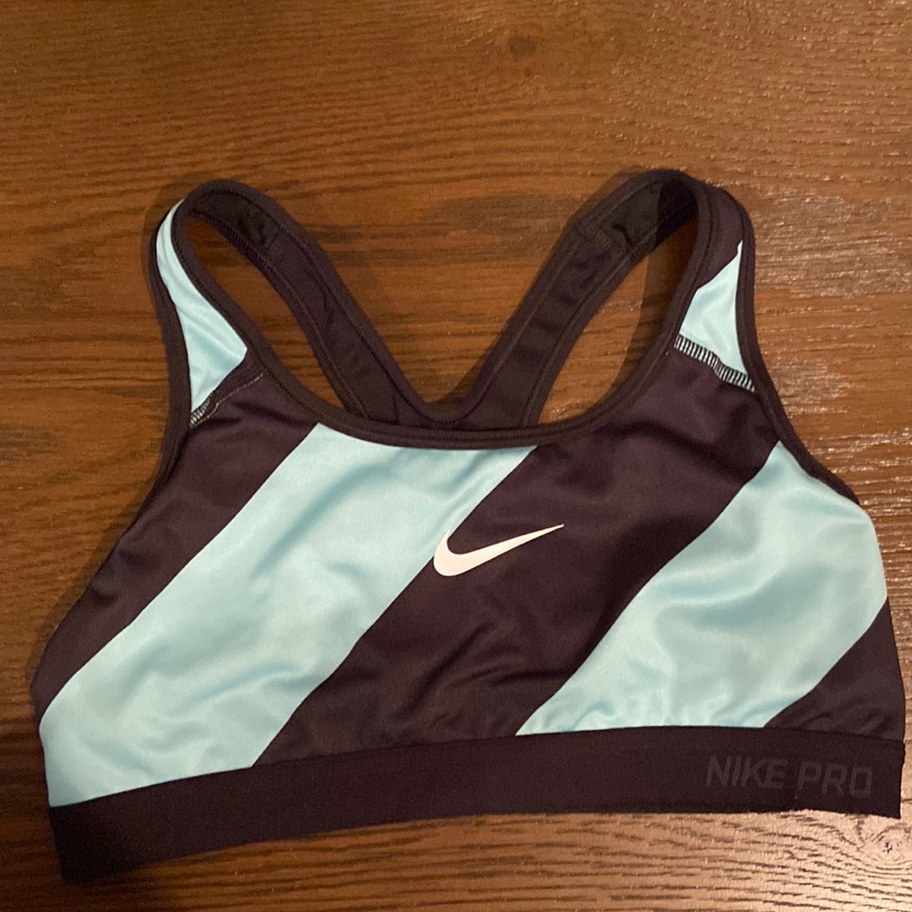 Nike Pro sports bra